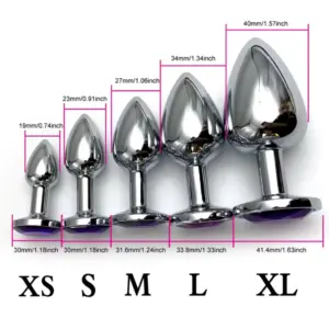 Size comparison chart of five metallic silver butt plugs (XS, S, M, L, XL) each with a purple gem base, annotated with insertable diameters and overall lengths.