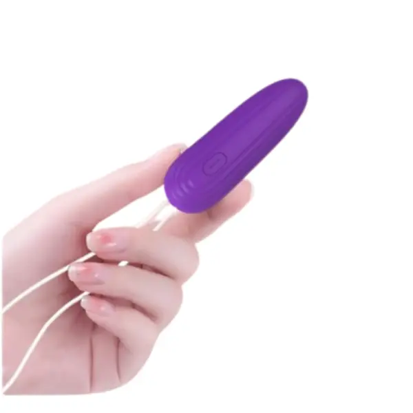 Hands-Free Egg Vibrator – Freya shown in hand to display its compact size and portable design, ideal for discreet storage and travel.