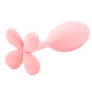 Silicone Butt Plug – SilkiPop in smooth pastel pink featuring a tapered bulb and a soft petal-shaped base designed for comfort and safety.